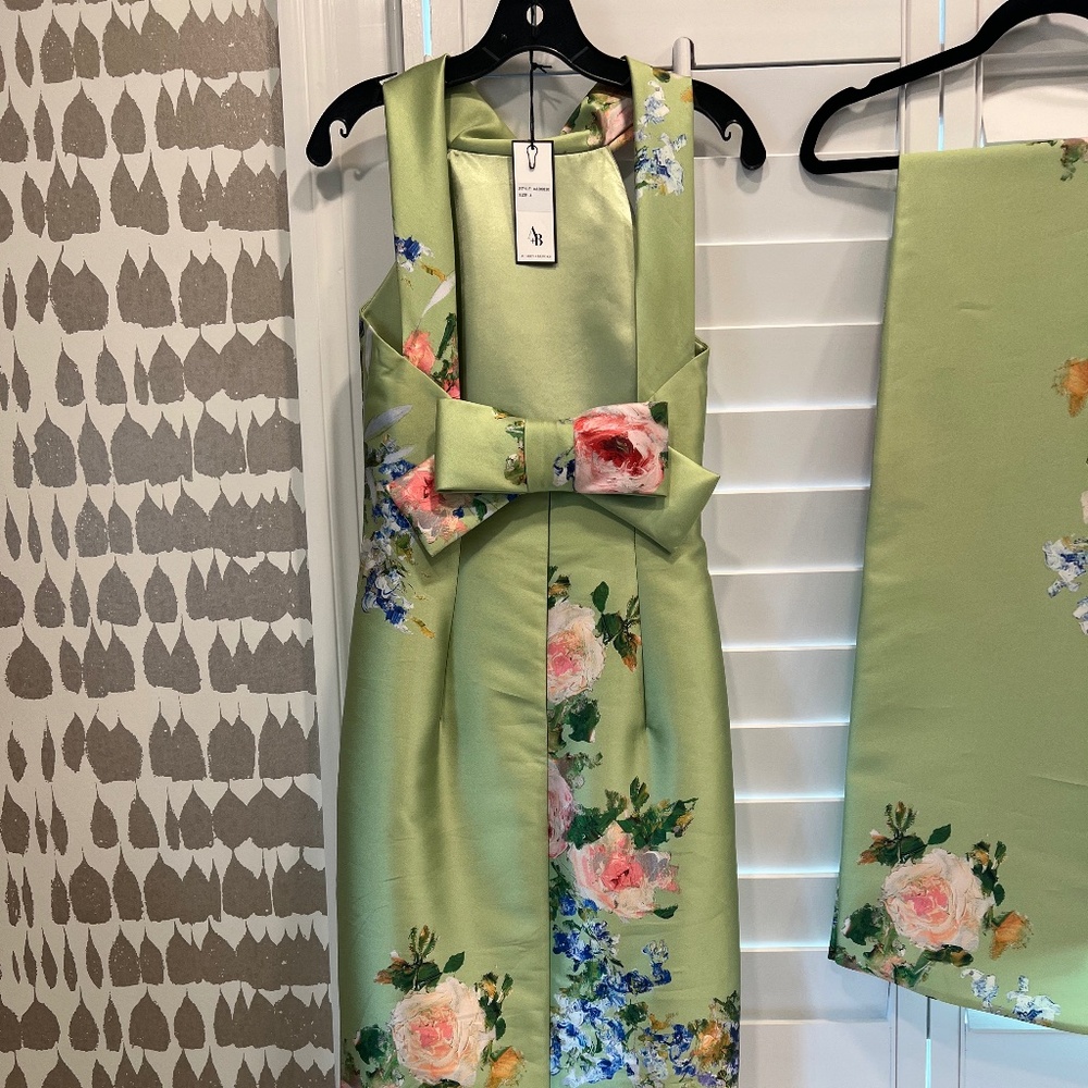 Mom of bride Dress - Picture 2 of 7